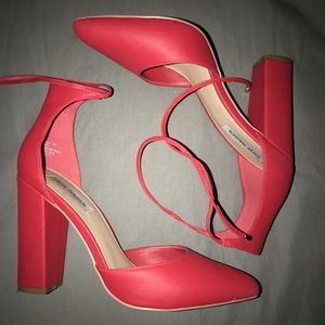 Lightly worn Steve Madden Heels